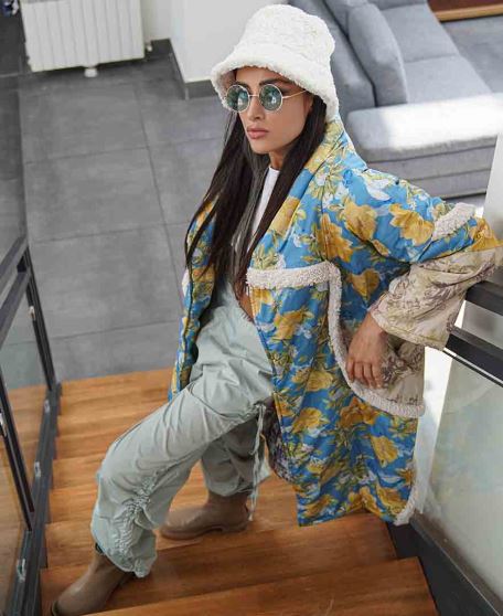 کاپشن طرحدار زنانه