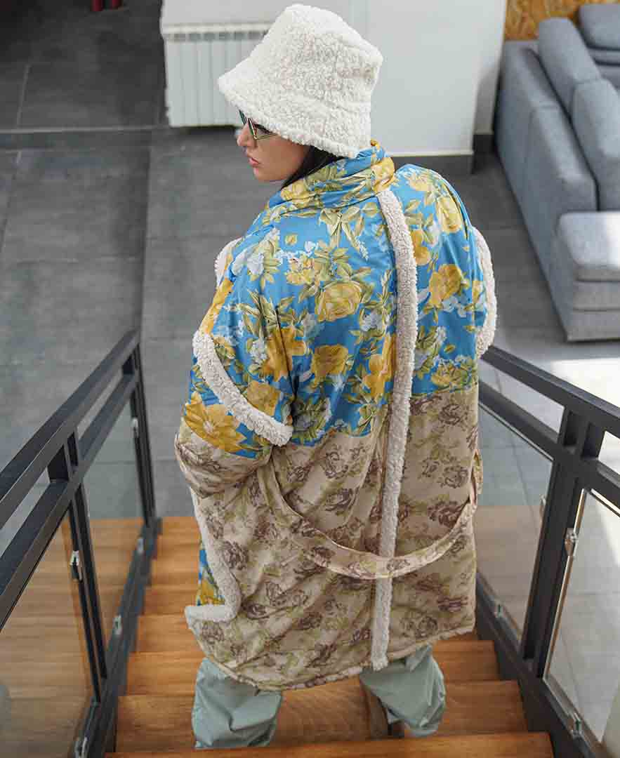 کاپشن طرحدار زنانه