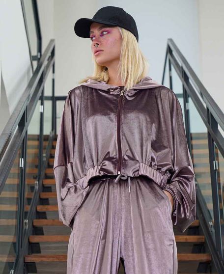 ست تاپ و سوییشرت شلوار زنانه