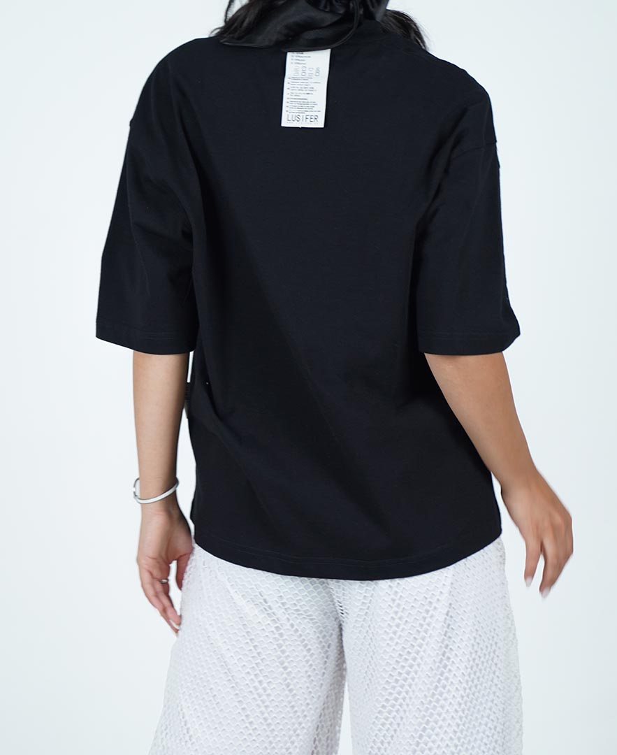 تیشرت پرچ دار زنانه