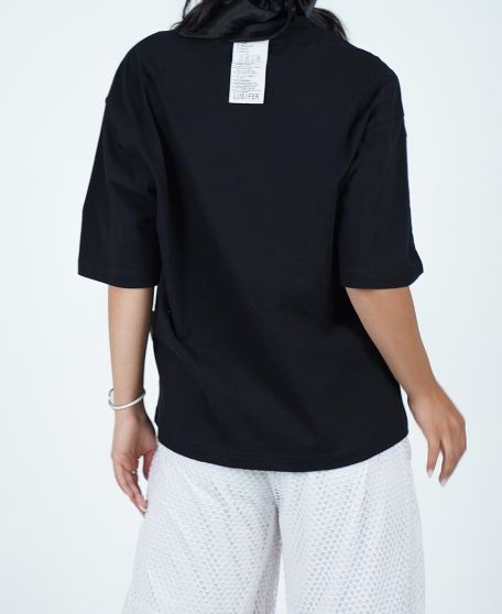 تیشرت پرچ دار زنانه