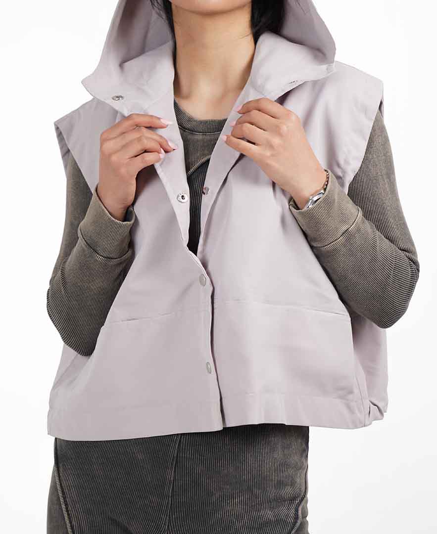 وست کلاه دار زنانه