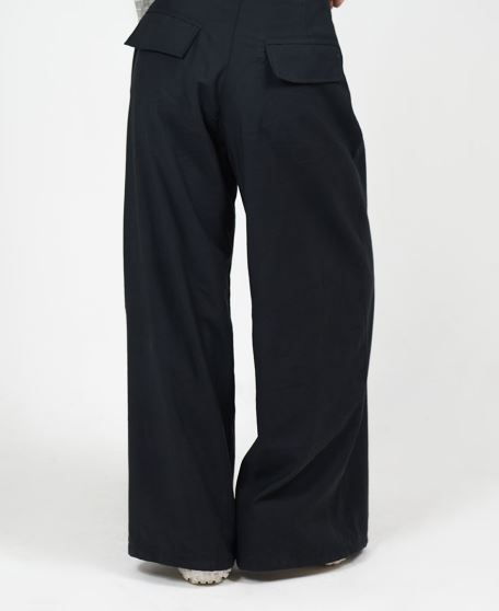 شلوار پیلی دار زنانه