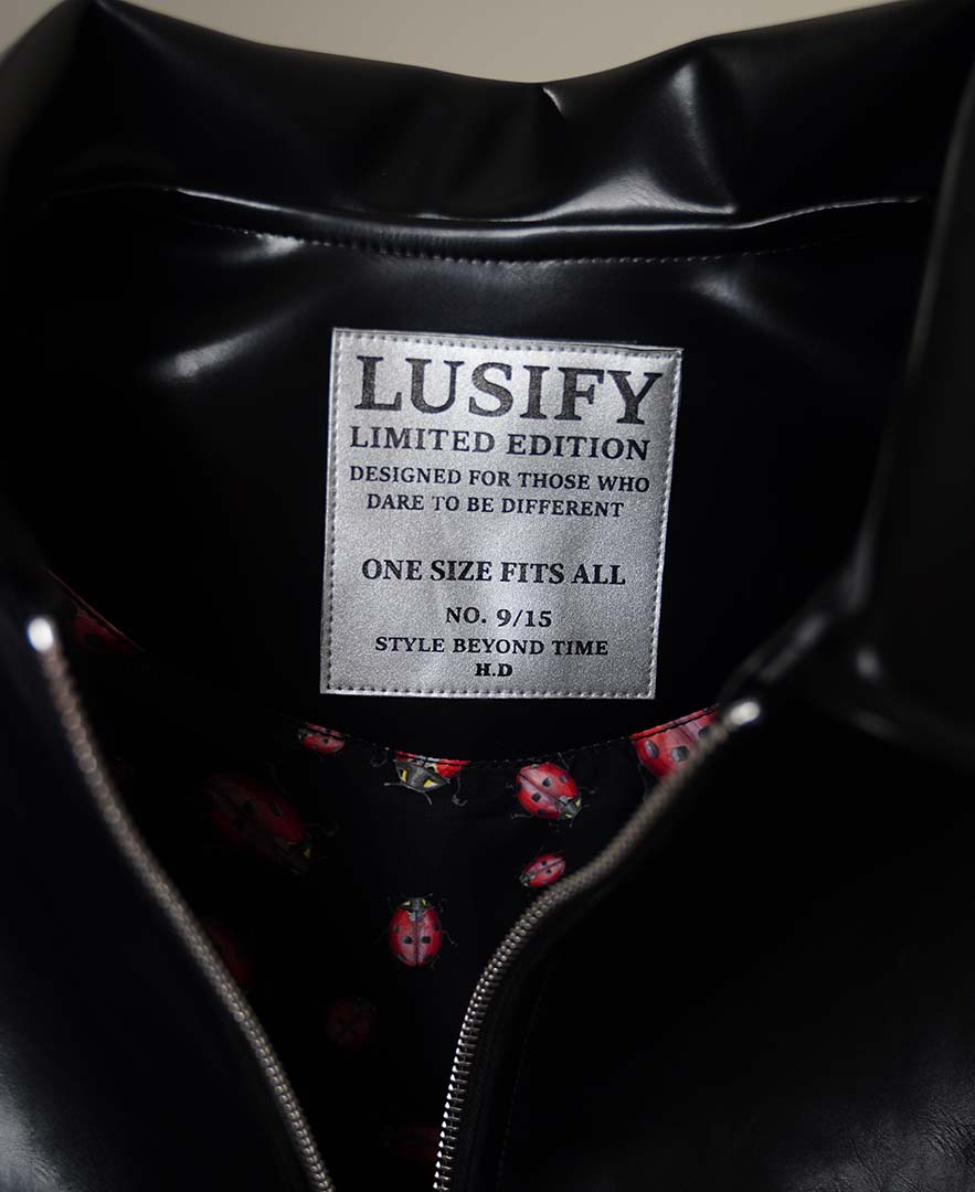 کاپشن لیمیتد زنانه