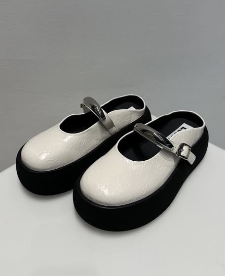 پای پوش کفش زنانه
